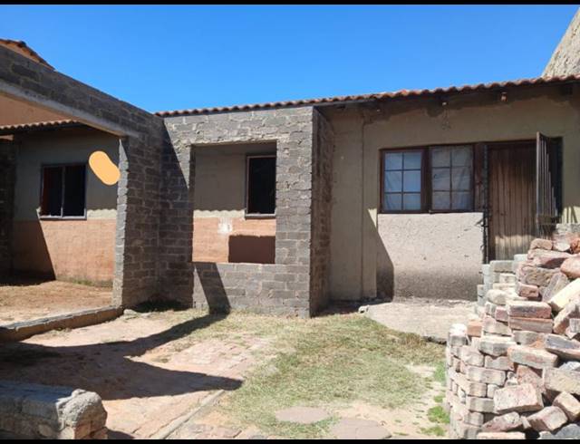 2 BEDROOM HOUSE FOR SALE IN OLIEVENHOUTBOSCH